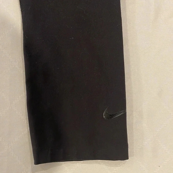 Womens Nike Sculpt HYPER High-rise Training Crops 933585-010 Black small EUC - Picture 2 of 6